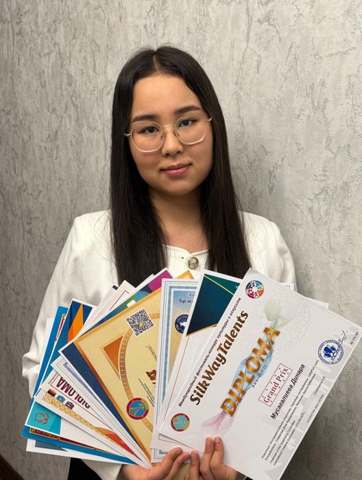 Преподаватель домбыры