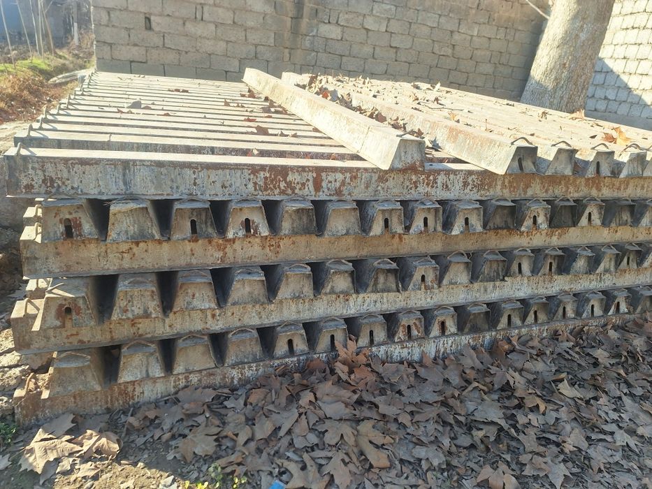 Qurilish uchun beton qoliplar, uzumzorlar uchun ustun quyish qoliplari