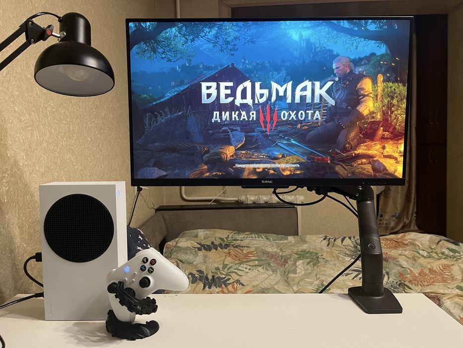 Xbox Series S 512 Gb + игры