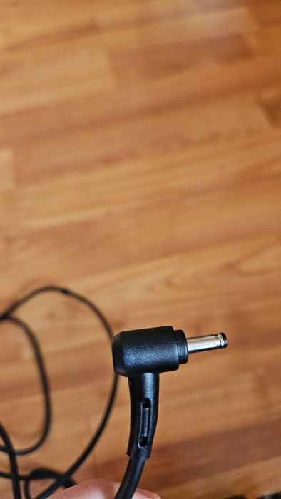 Încărcător asus expertbook i3 a 10 a generatie