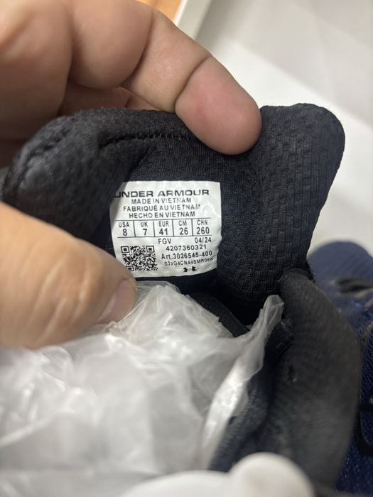UNDER ARMOUR new krasofka