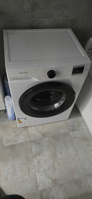 Masina de spalat rufe Arctic APLM1WFSU18410W, 8 Kg, 1400 RPM, Clasa A,