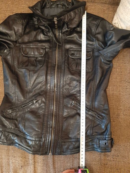 Кожено яке Bershka