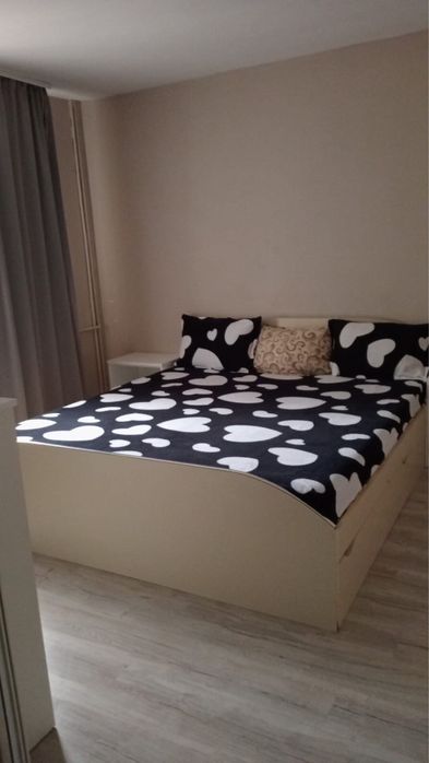 Inchiriez apartament