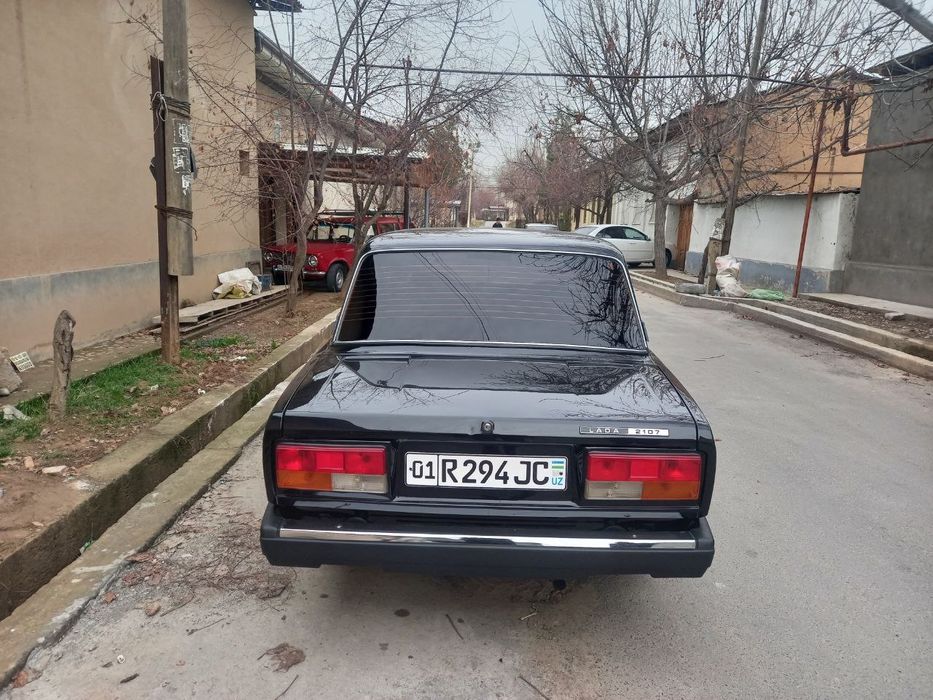 Lada 2107 sotiladi 2012 yil kraska toza