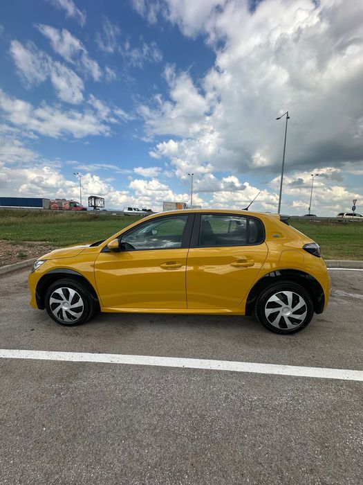 Peugeot e208 2021