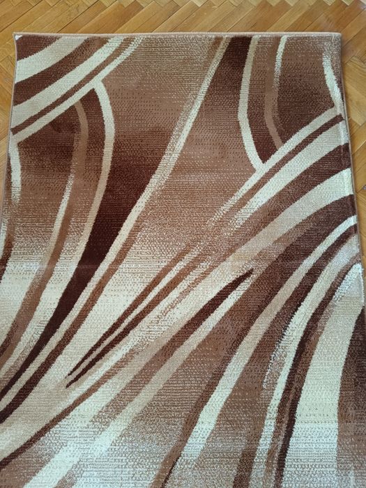 Нов персийски килим