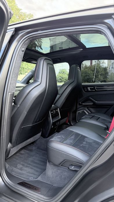 Porsche Cayenne GTS 2022