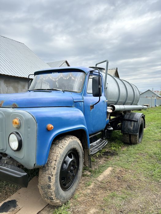 Продам ваккум Машина газ 53