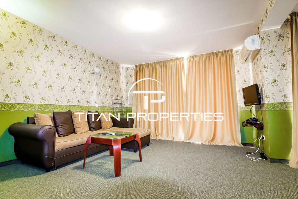 Дава се под наем Двустаен апартамент в к.к. Св.Св. Константин и Елена - 58 кв.м за 398.82 € - Снимка #1