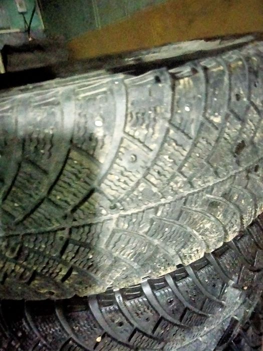 Продам шины 215/65/16