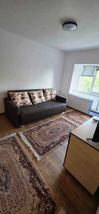 Proprietar inchiriez apartament cu o camera Iulius Mall