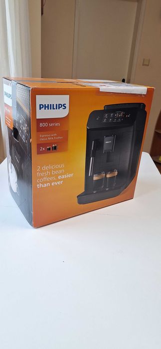 Кафеавтомат Philips 800 Series EP0820 - НА ЕДИН МЕСЕЦ