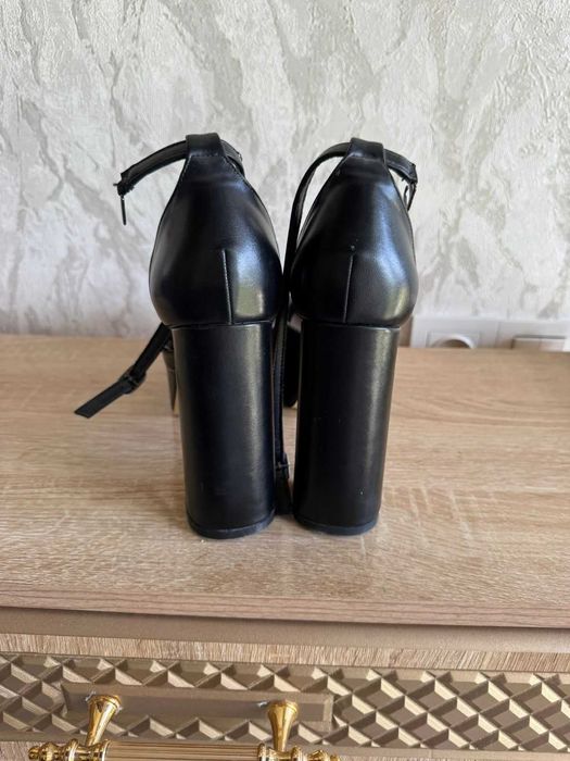 Туфли женские Sangdarosse размер 37-39