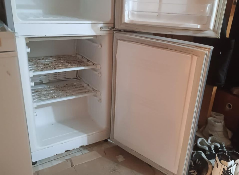 Срочно продам холодильник