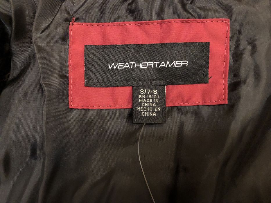 Geaca rosie pentru fete