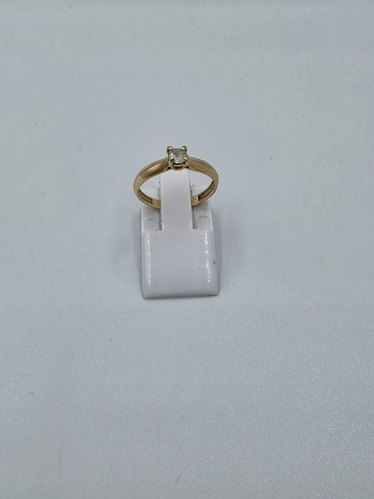 Inel de Aur 14K cu piatra centrala