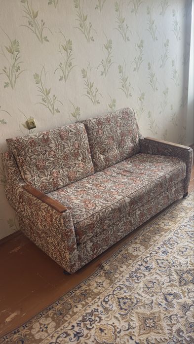 Продам диван б/у