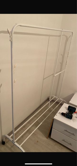 Продаётся вешалка для одежды