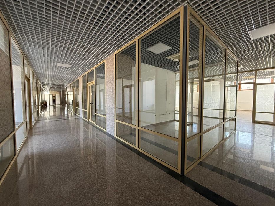 VITRINA, PARAVAN  Termopan ALUMINIU Second Hand. IMPECABIL negociabil