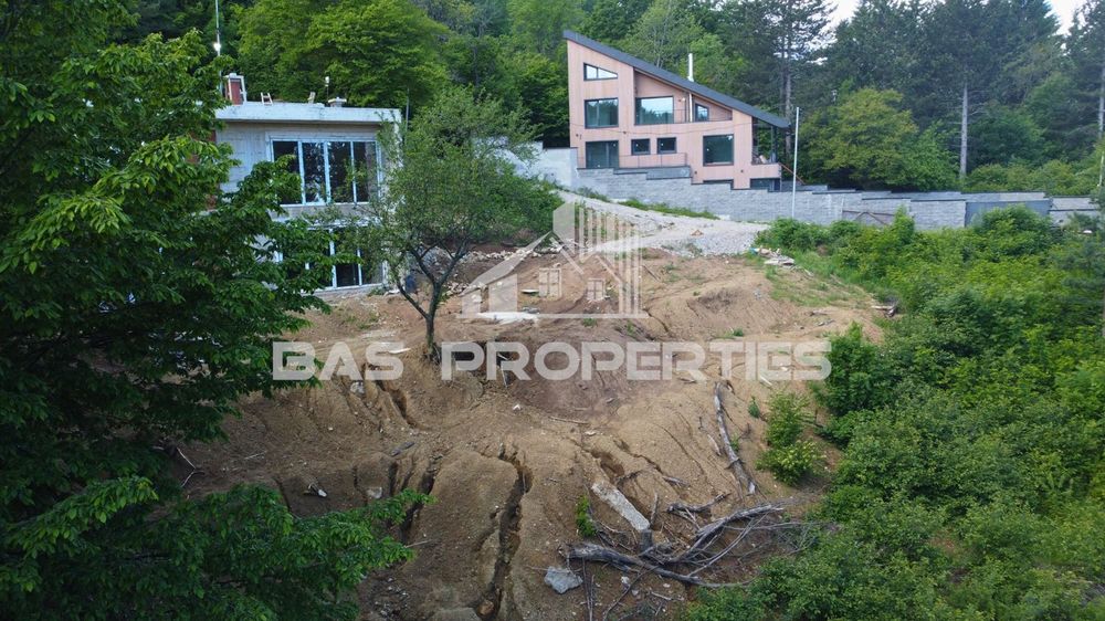 Парцел в София-Бояна площ 3100