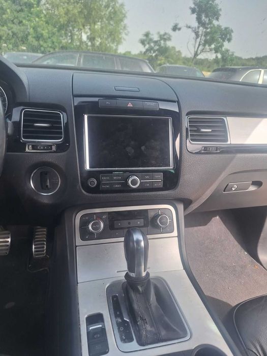 Vw Touareg 3.0 TDI ,240 к.с. , 60 броя на части