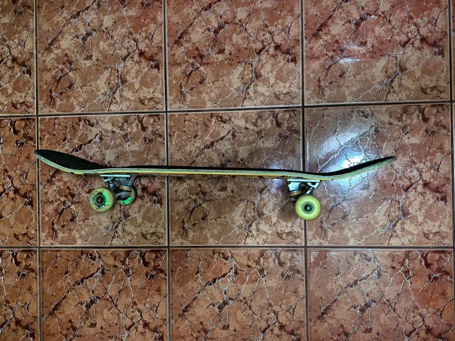 Skateboard creature custom
