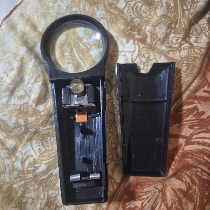 Лупа с подсветкой