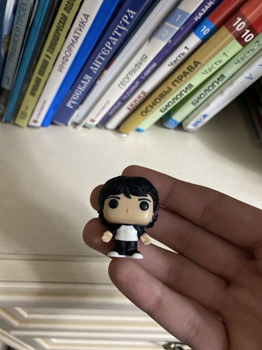 фанко поп оригинал и лего фигурки