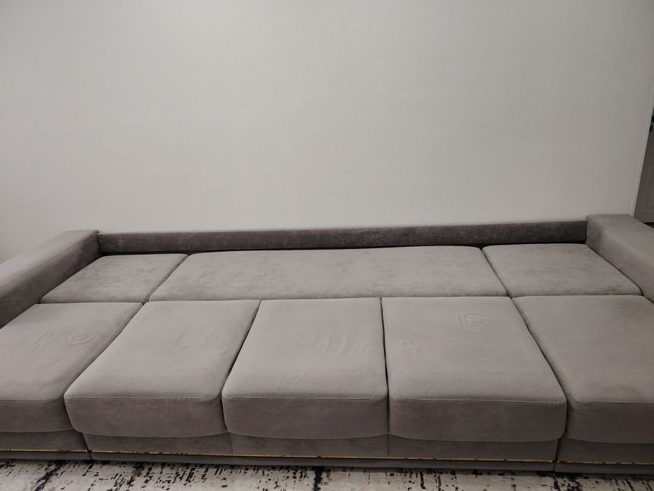 Продам диван 3м.