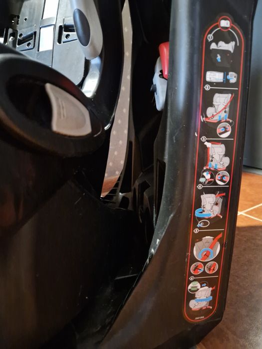 Автокресло Bebe comfort Axiss