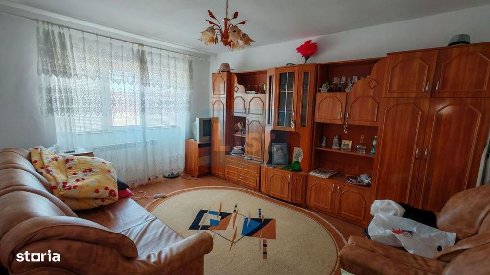 De vanzare apartament spatios cu 4 camere decomandate, zona gării