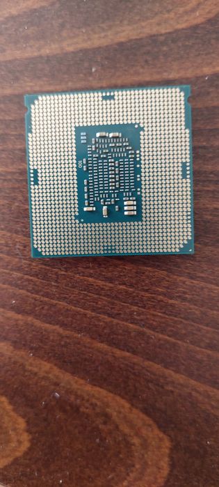 Процесори i5 6500 на Интел и 2600х на AMD