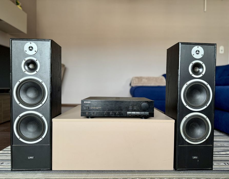 Vand Amplificator Pioneer A-223 + Boxe Life L8992 - set stereo complet