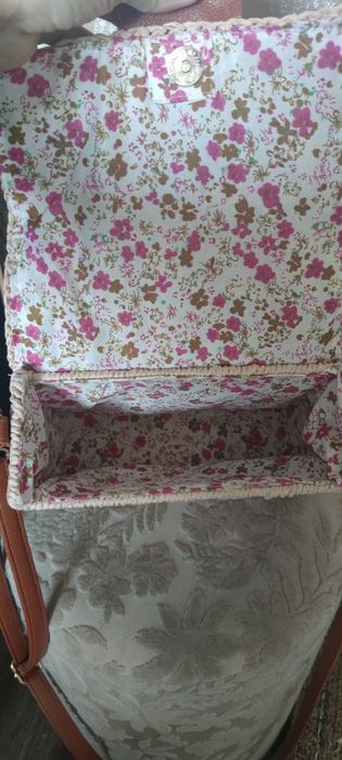 Плетена чанта с естествени камъни