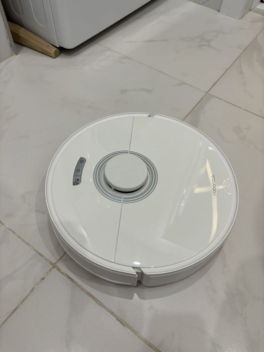 Продам Робот-пылесос