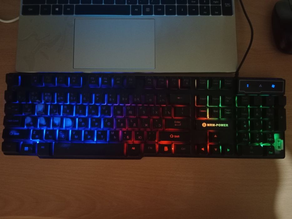 Рабочий Ноутбук HYDRA