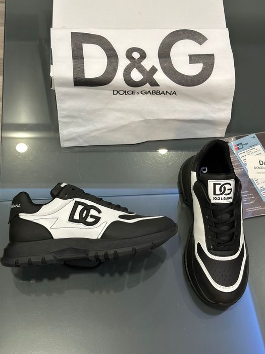 Adidasi Dolce Gabbana noi in cutie