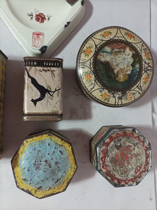 Cutii - Felinare - Sifoane anii "70 - Bidon aluminiu - Pickup vechi
