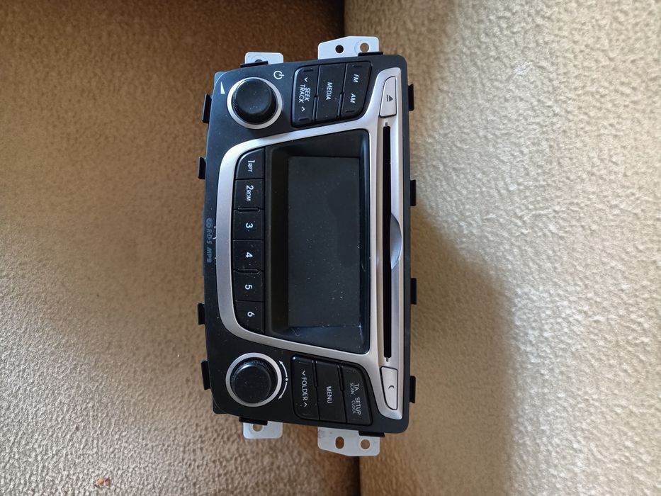 Акцент автомагнитолы.