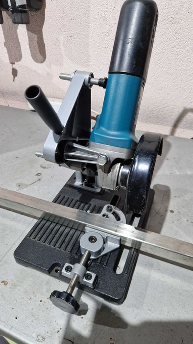 Stativ pentru taiere cu polizorul unghiular
