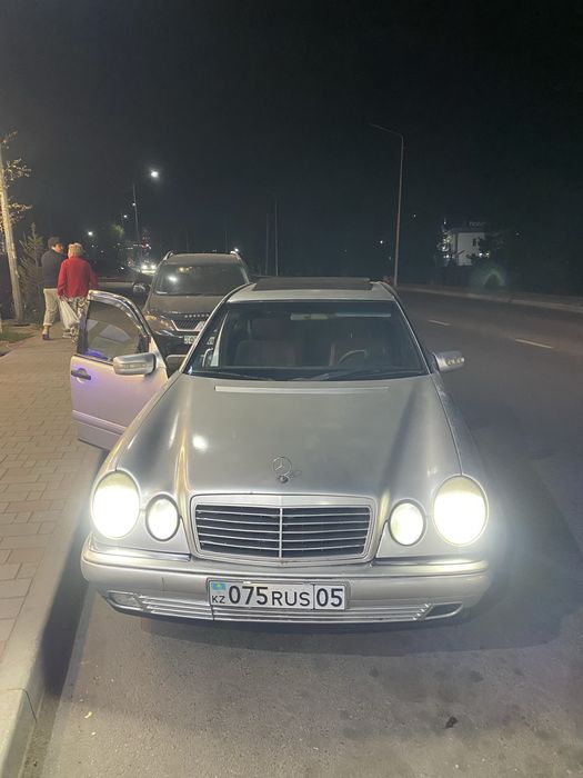 Продаю w210 лупарик
