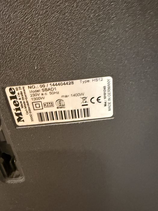 Ръчна прахосмукачка Miele Classic C1