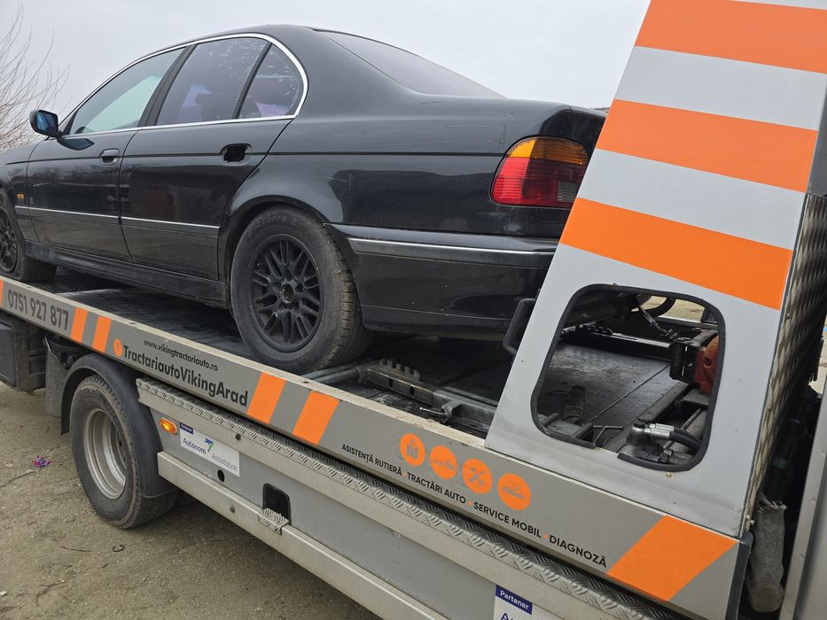Dezmembrez bmw e39 520 525 530