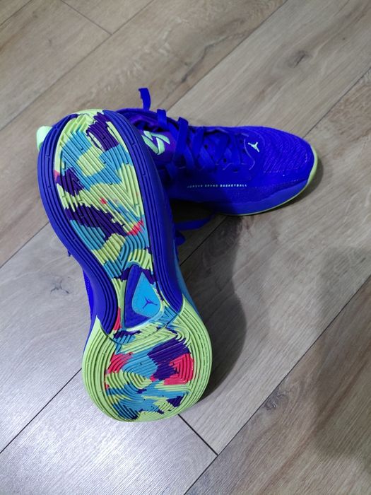 Pantofi de baschet Air jordan Luka1, mărimea  40