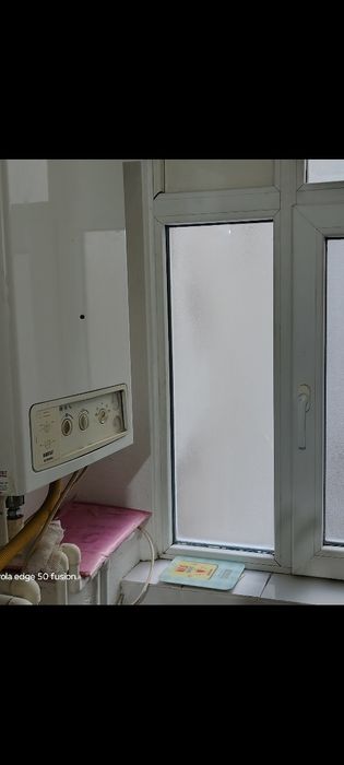 Vând apartament 3 camere 60 mp