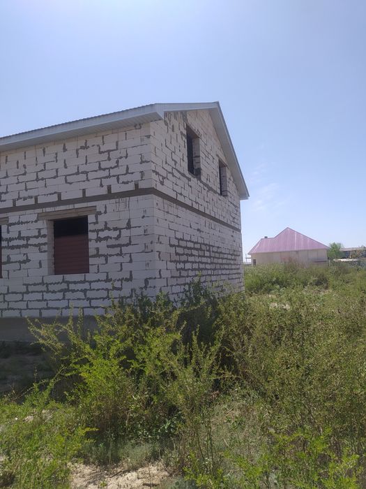 Продам дом недостроеный мансард