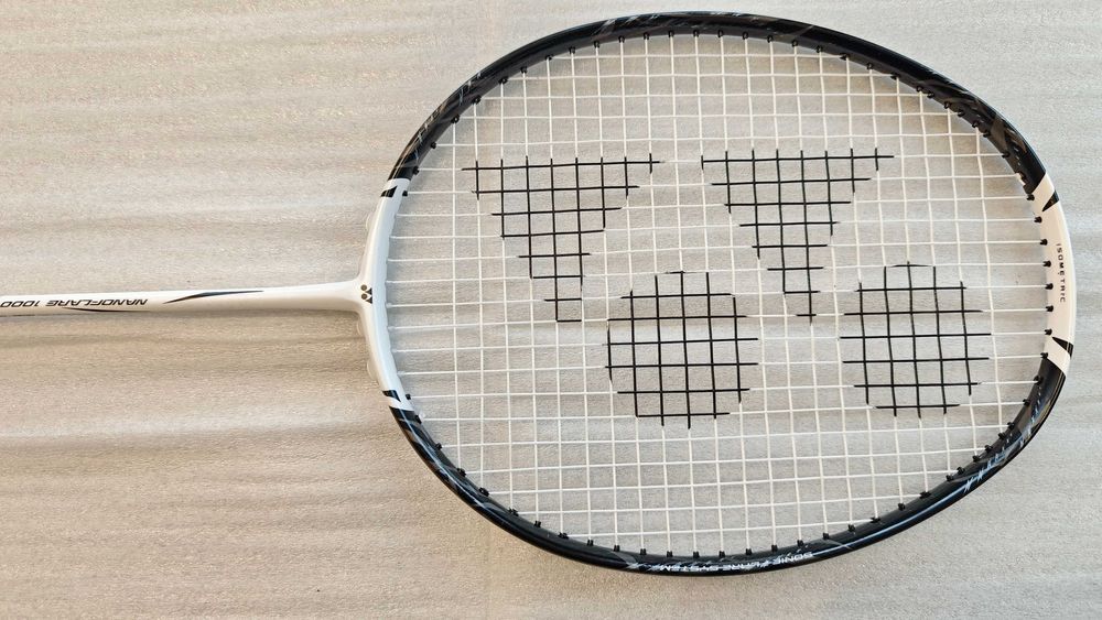 Yonex Nanoflare 1000Z ракета за бадминтон