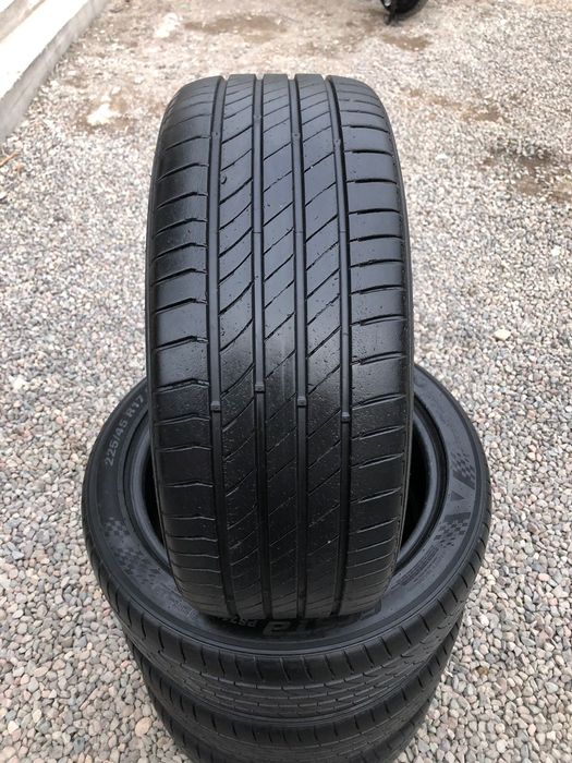 Продам срочно резину