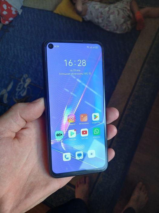 Срочно продам смартфон Oppo A72